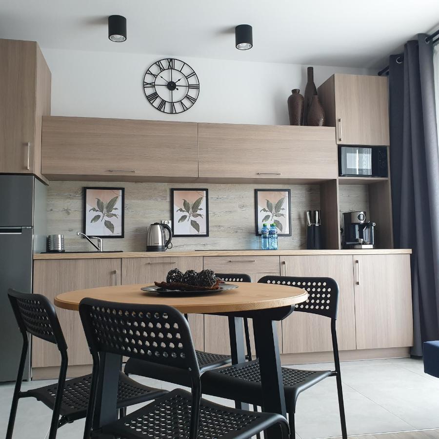 Q Apart Amber - Studio, Manufaktura, Klimatyzacja I Garaz Gratis, Netflix, Fv, Gwarancja Zadowolenia Łódź Dış mekan fotoğraf